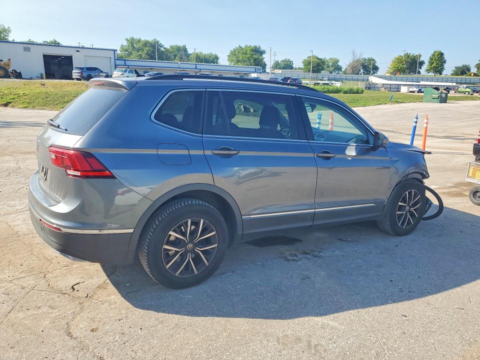 2021 Volkswagen Tiguan მანქანა იყიდება აუქციონზე, vin: 3VV3B7AX3MM125221, აუქციონის ნომერი: 61140936