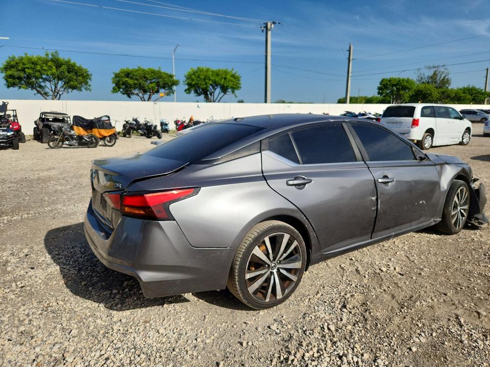 2019 Nissan Altima მანქანა იყიდება აუქციონზე, vin: 1N4BL4CV2KC122140, აუქციონის ნომერი: 61232626