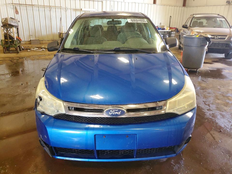 60684866 :رقم المزاد ، 1FAHP3EN0BW145596 vin ، 2011 Ford Focus مزاد بيع