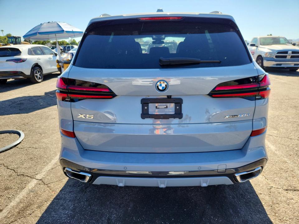 61972696 :رقم المزاد ، 5UX43EU05R9S23870 vin ، 2024 Bmw X5 مزاد بيع