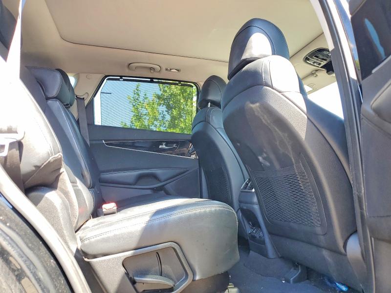 2017 Kia Sorento მანქანა იყიდება აუქციონზე, vin: 5XYPHDA51HG256212, აუქციონის ნომერი: 62454726