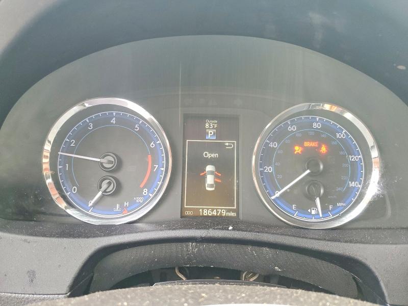 62948686 :رقم المزاد ، 2T1BURHE4HC777784 vin ، 2017 Toyota Corolla مزاد بيع