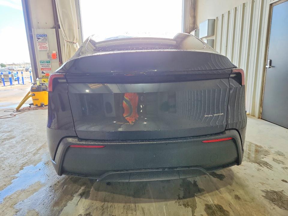 60282196 :رقم المزاد ، 7SAYGDEE0TA686296 vin ، 2026 Tesla Model Y مزاد بيع
