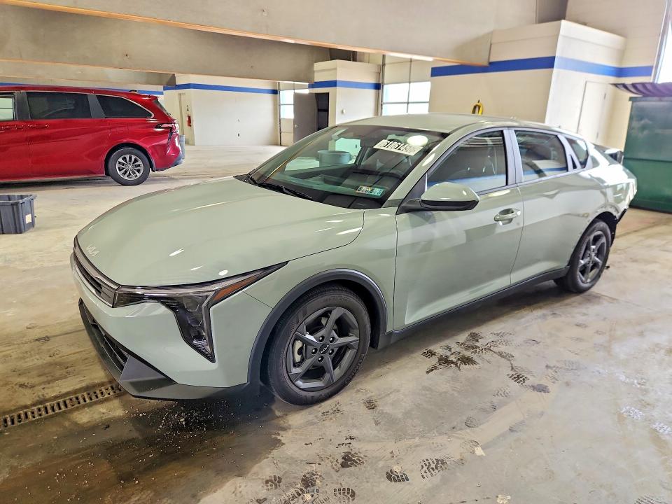 Продаж на аукціоні авто 2026 Kia K4, vin: 3KPFT4DE1TE319417, номер лоту: 61861456
