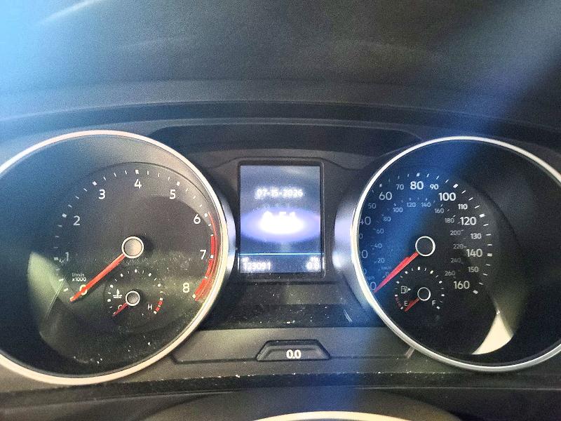 61078666 :رقم المزاد ، 3VV2B7AX7JM067671 vin ، 2018 Volkswagen Tiguan مزاد بيع