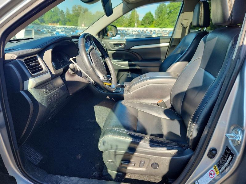 60698086 :رقم المزاد ، 5TDJZRFH1HS511706 vin ، 2017 Toyota Highlander مزاد بيع