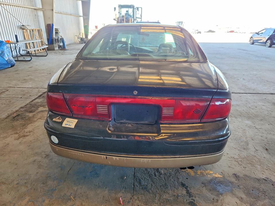 62616996 :رقم المزاد ، 2G4WB52K441257992 vin ، 2004 Buick Regal مزاد بيع