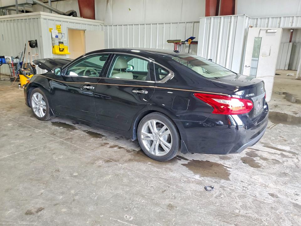 2017 Nissan Altima მანქანა იყიდება აუქციონზე, vin: 1N4BL3AP2HC280498, აუქციონის ნომერი: 62238146