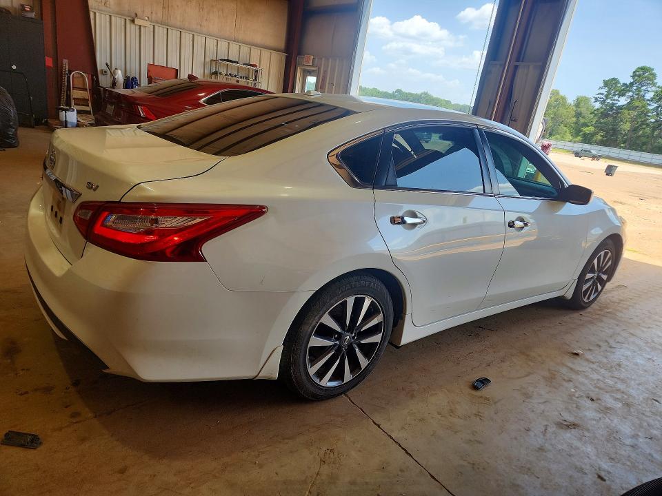 2016 Nissan Altima მანქანა იყიდება აუქციონზე, vin: 1N4AL3AP6GC262001, აუქციონის ნომერი: 61239926