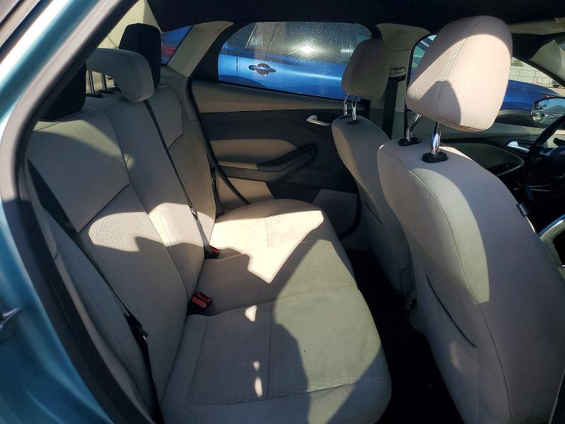 61172806 :رقم المزاد ، 1FAHP3H23CL180167 vin ، 2012 Ford Focus مزاد بيع