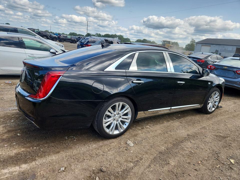 Продажа на аукционе авто 2018 Cadillac Xts, vin: 2G61M5S32J9167385, номер лота: 61811856