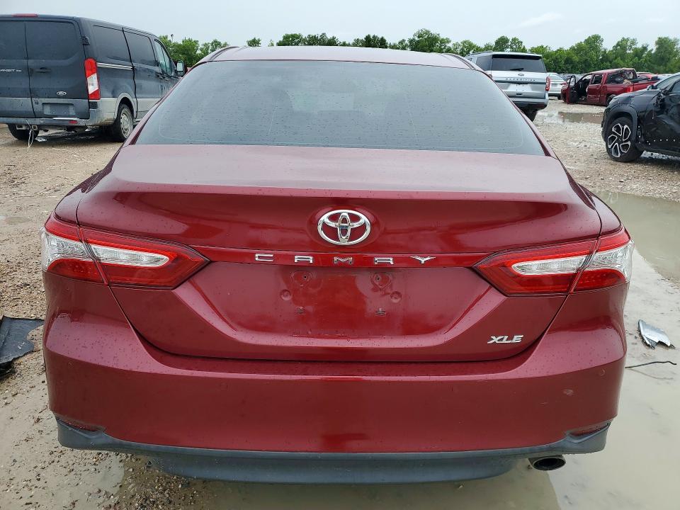 Продажа на аукционе авто 2018 Toyota Camry, vin: 4T1B11HK0JU508167, номер лота: 60680936