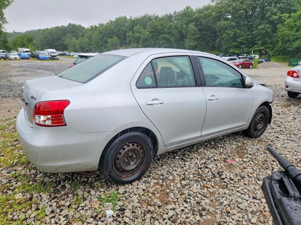 62703856 :رقم المزاد ، JTDBT4K32B1399408 vin ، 2011 Toyota Yaris مزاد بيع