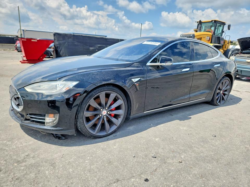 2014 Tesla Model S მანქანა იყიდება აუქციონზე, vin: 5YJSA1H25EFP64873, აუქციონის ნომერი: 63180066