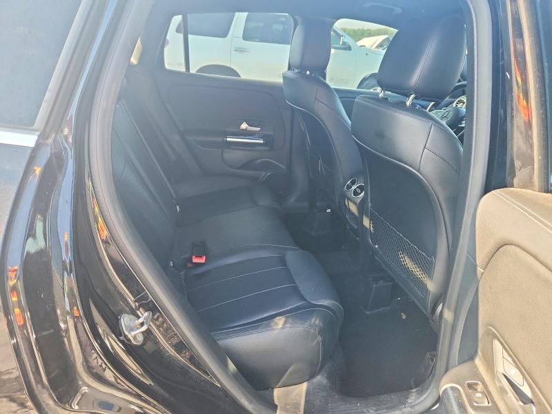 60647356 :رقم المزاد ، W1N4N4HB4NJ343307 vin ، 2022 Mercedes-benz Gla مزاد بيع