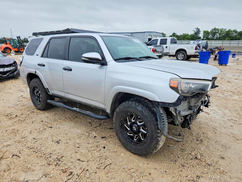 Продажа на аукционе авто 2018 Toyota 4runner, vin: JTEZU5JR2J5172729, номер лота: 61327096