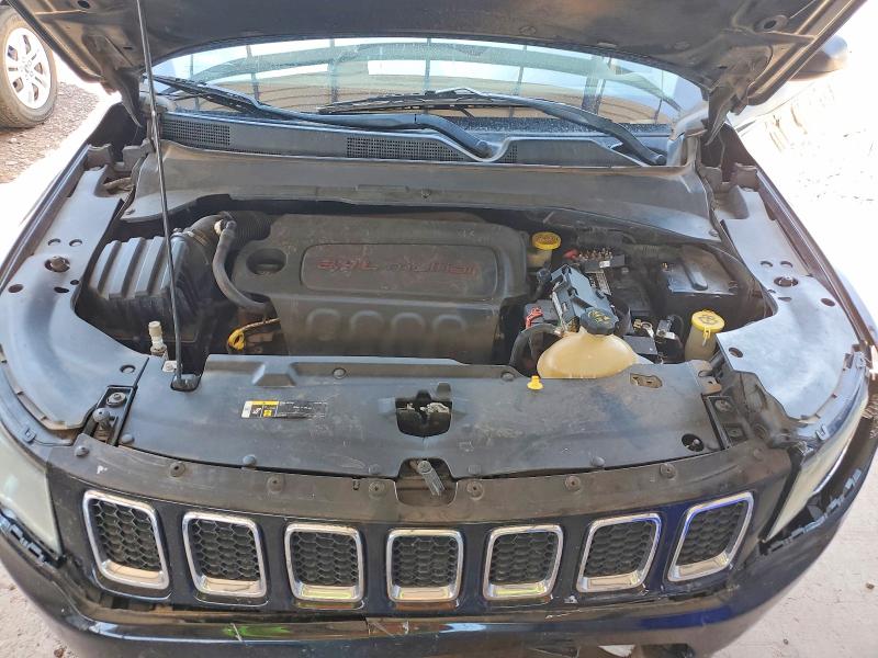 60811566 :رقم المزاد ، 3C4NJDAB1JT180359 vin ، 2018 Jeep Compass مزاد بيع