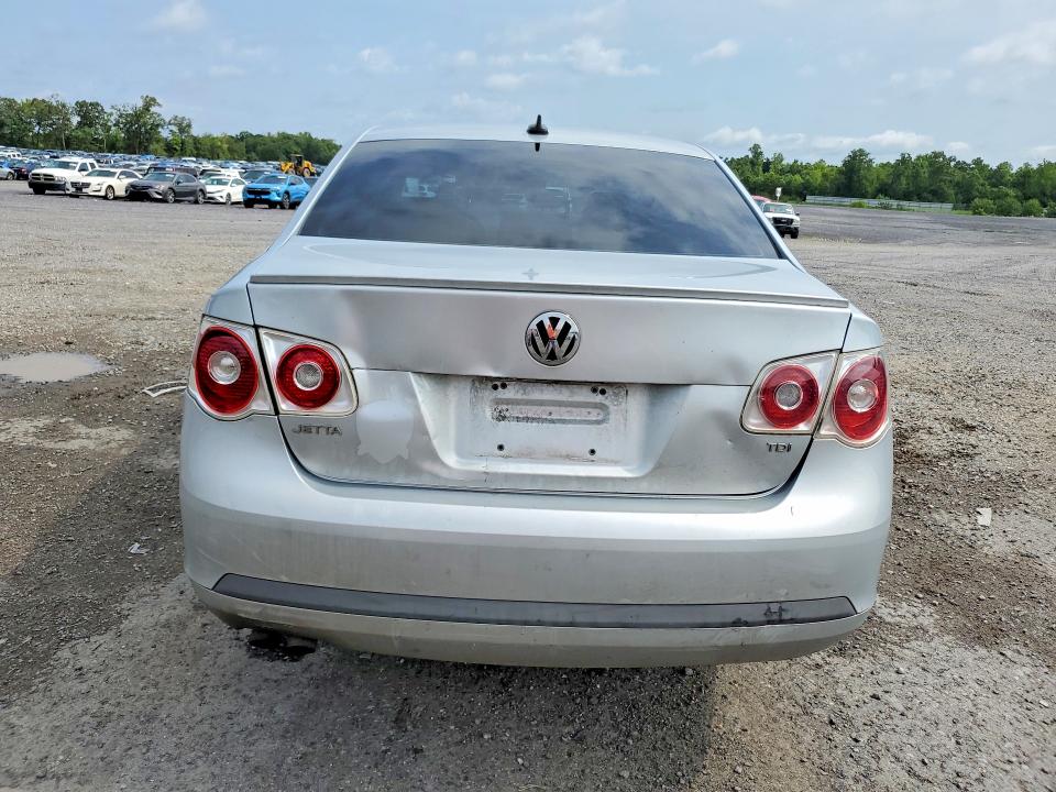 61560376 :رقم المزاد ، 3VWAL71K19M051115 vin ، 2009 Volkswagen Jetta مزاد بيع