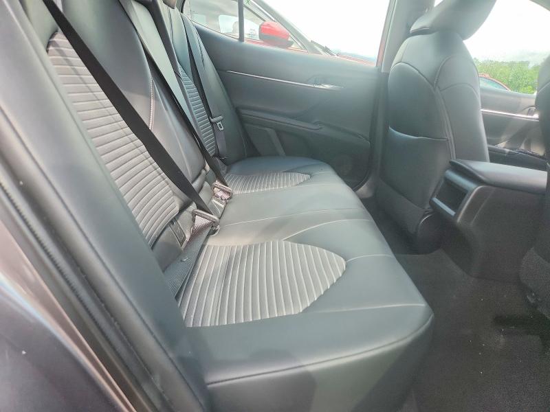 Продаж на аукціоні авто 2018 Toyota Camry, vin: 4T1B11HK0JU096154, номер лоту: 63105966