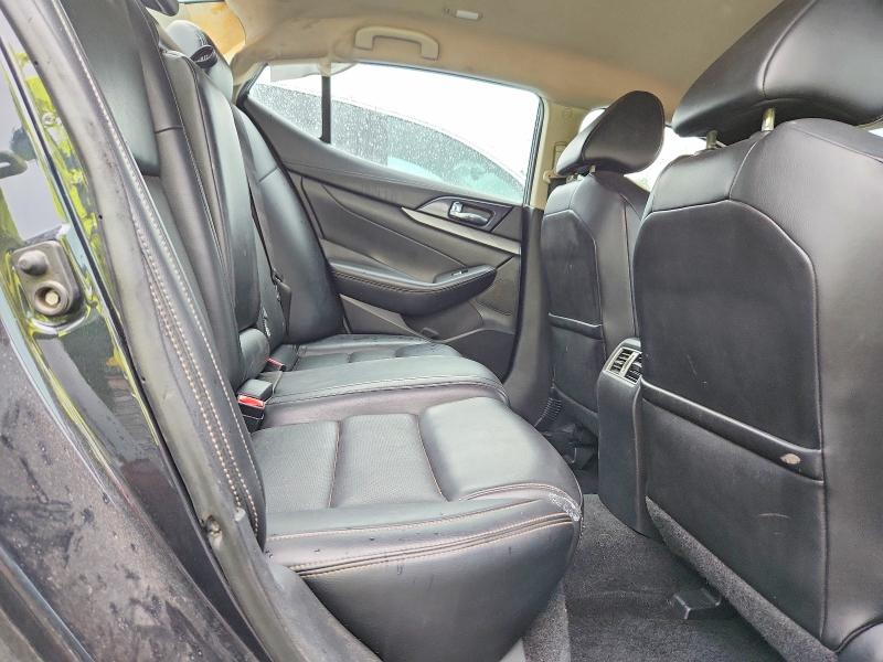 62900016 :رقم المزاد ، 1N4AA6AP1HC425758 vin ، 2017 Nissan Maxima مزاد بيع
