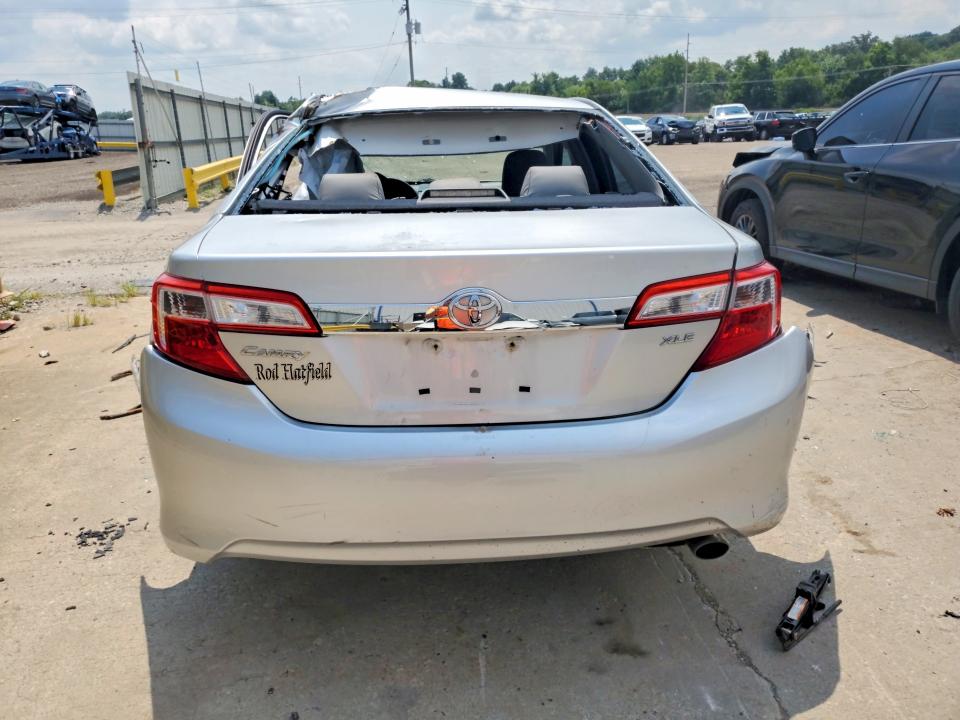 62944306 :رقم المزاد ، 4T4BF1FK6CR216164 vin ، 2012 Toyota Camry مزاد بيع