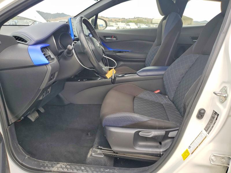61873626 :رقم المزاد ، JTNKHMBX0L1076346 vin ، 2020 Toyota C-hr مزاد بيع