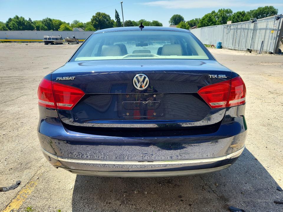 57499626 :رقم المزاد ، 1VWCN7A31DC068065 vin ، 2013 Volkswagen Passat مزاد بيع