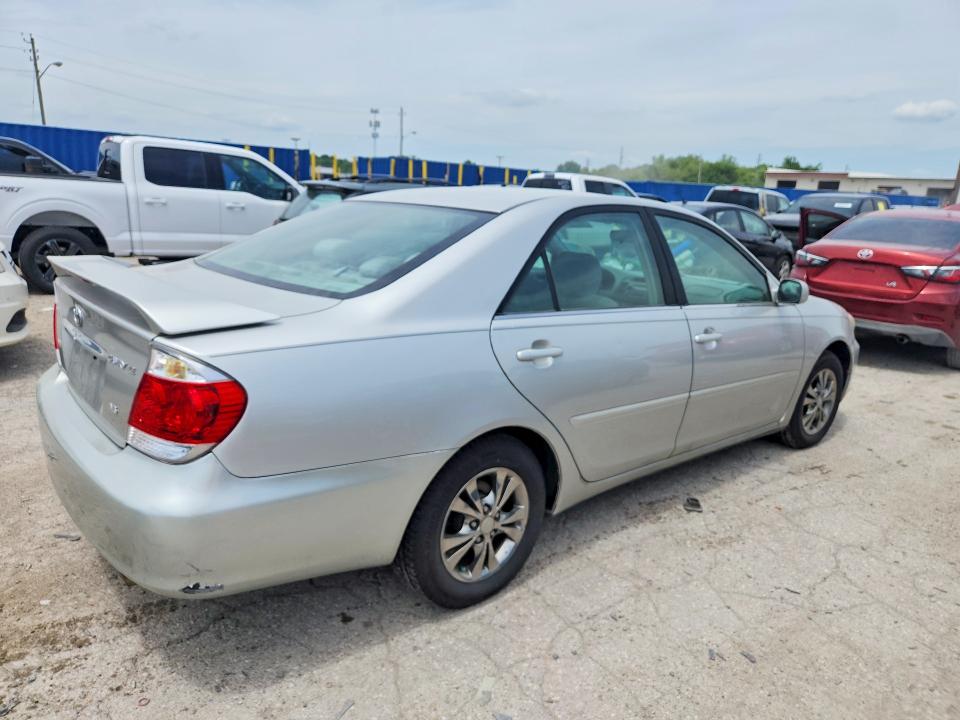 2005 Toyota Camry მანქანა იყიდება აუქციონზე, vin: 4T1BF32K35U614334, აუქციონის ნომერი: 60229186