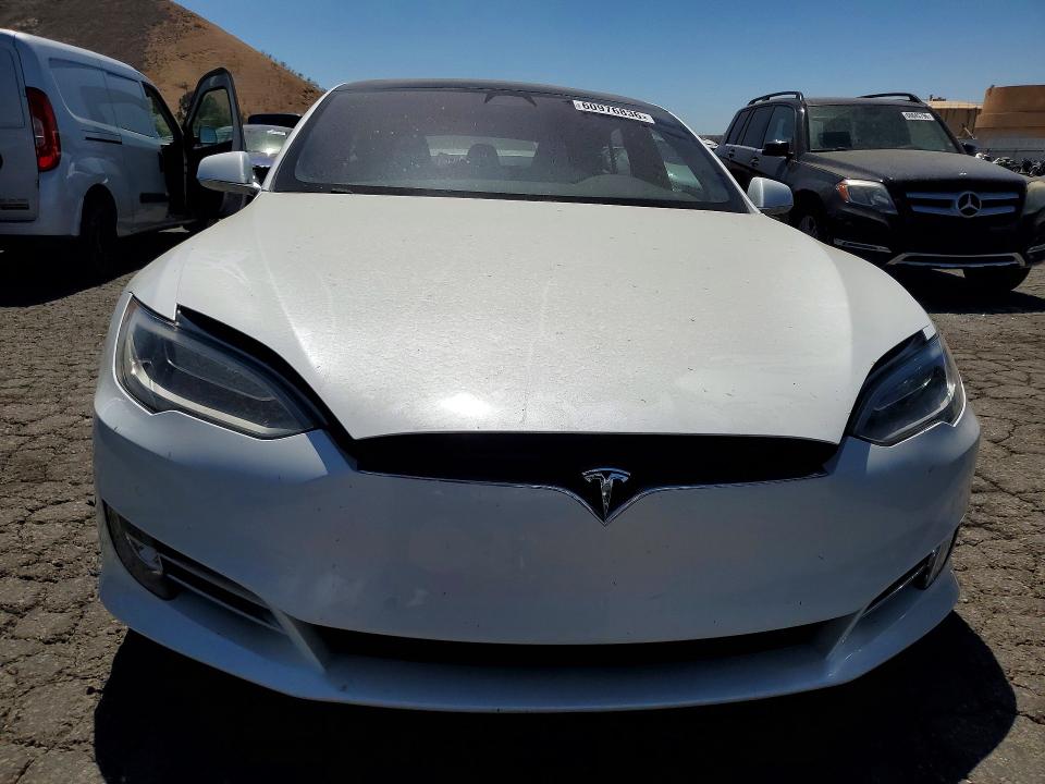 Продажа на аукционе авто 2019 Tesla Model S, vin: 5YJSA1E41KF339829, номер лота: 60976836