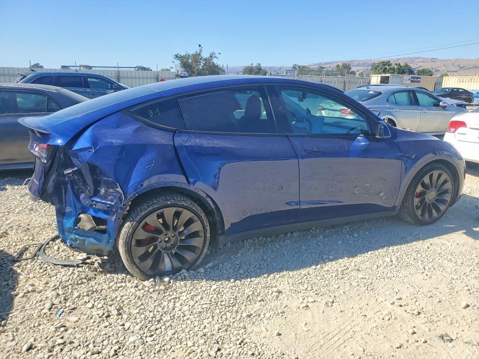Продажа на аукционе авто 2022 Tesla Model Y, vin: 7SAYGDEF8NF348417, номер лота: 61220646