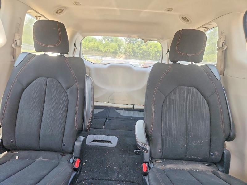 60597576 :رقم المزاد ، 2C4RC1DGXHR609514 vin ، 2017 Chrysler Pacifica مزاد بيع