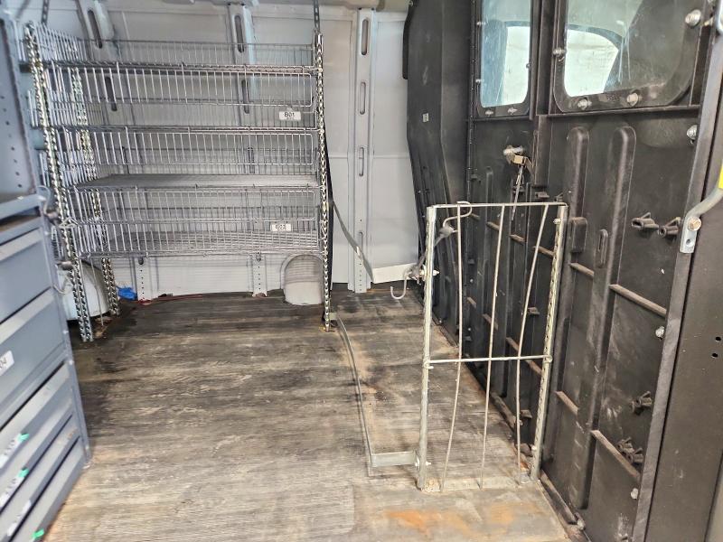 61410746 :رقم المزاد ، 1GCSGAFX9D1157685 vin ، 2013 Chevrolet Express G1500 مزاد بيع