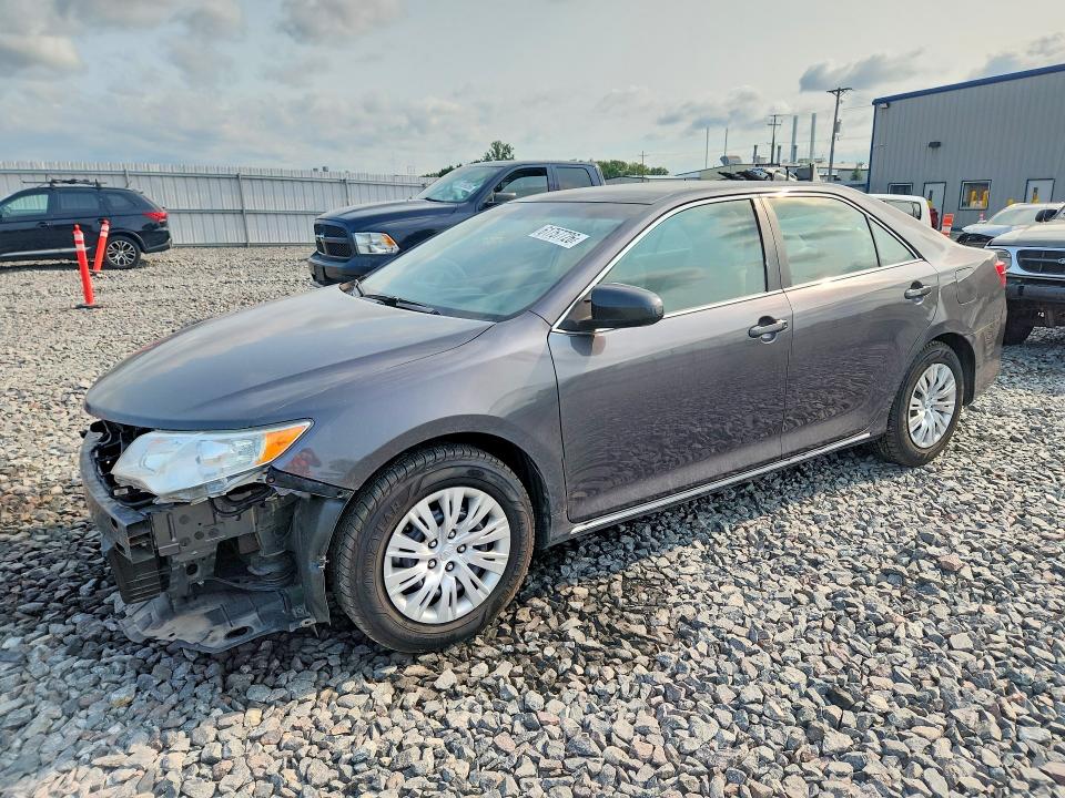 2012 Toyota Camry მანქანა იყიდება აუქციონზე, vin: 4T4BF1FK7CR158601, აუქციონის ნომერი: 61757726