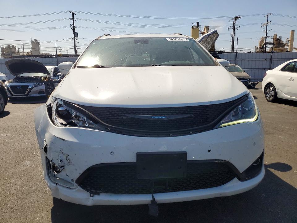 62974616 :رقم المزاد ، 2C4RC1N78LR263292 vin ، 2020 Chrysler Pacifica مزاد بيع