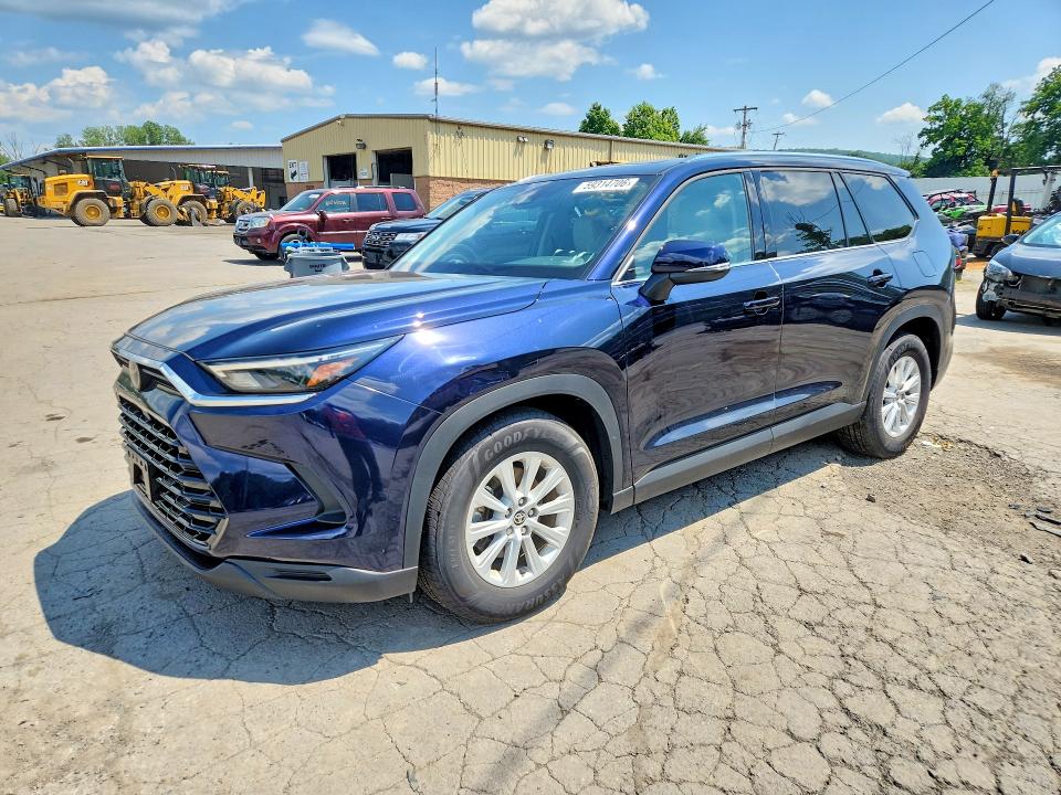 2025 Toyota Grand Highlander მანქანა იყიდება აუქციონზე, vin: 5TDAAAA58SS030140, აუქციონის ნომერი: 59314706