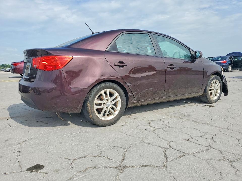 2011 Kia Forte მანქანა იყიდება აუქციონზე, vin: KNAFU4A22B5376580, აუქციონის ნომერი: 59829976
