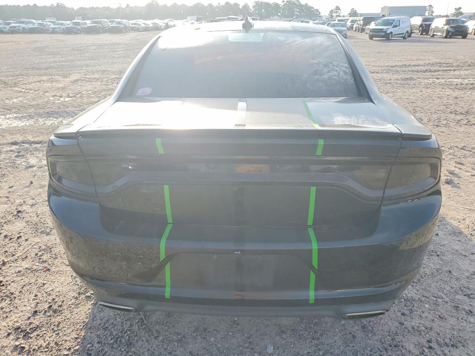 60613436 :رقم المزاد ، 2C3CDXHG3FH754577 vin ، 2015 Dodge Charger مزاد بيع