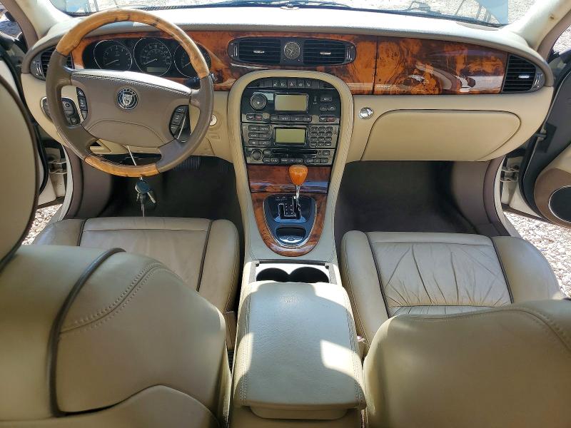 2007 Jaguar Xj8 მანქანა იყიდება აუქციონზე, vin: SAJWA71B47SH16502, აუქციონის ნომერი: 62851646