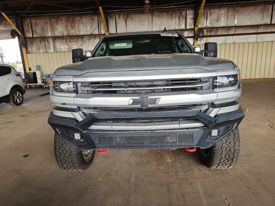61871386 :رقم المزاد ، 3GCUKSEC8JG176074 vin ، 2018 Chevrolet Silverado مزاد بيع