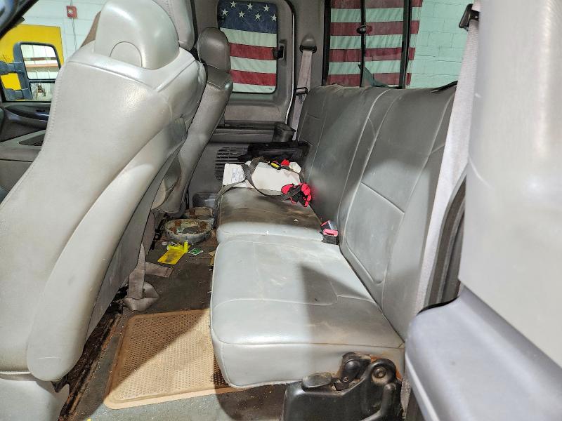 60120006 :رقم المزاد ، 1FTNX21P74EC68884 vin ، 2004 Ford F250 مزاد بيع