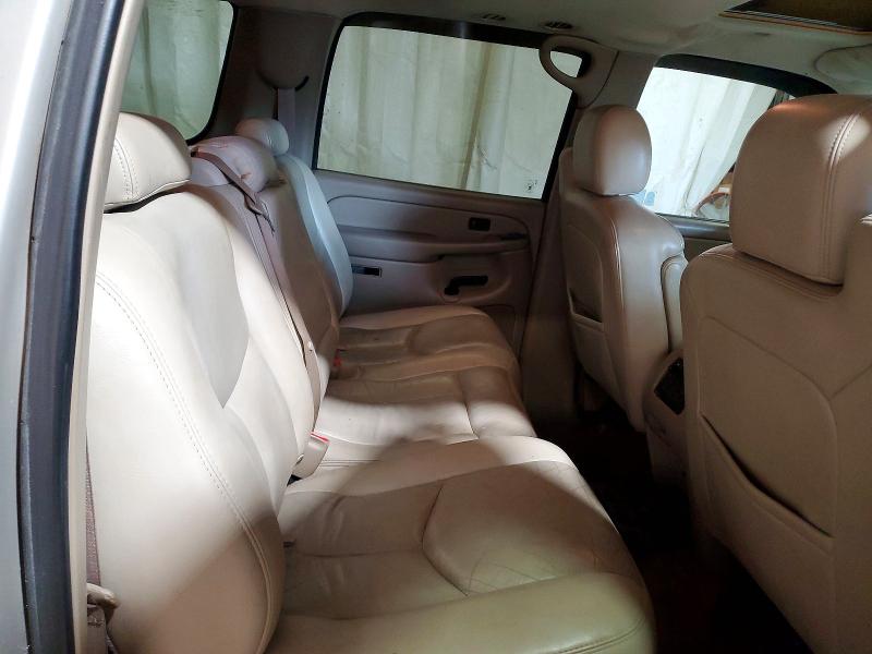 61922116 :رقم المزاد ، 3GNEC16Z55G165934 vin ، 2005 Chevrolet Suburban مزاد بيع