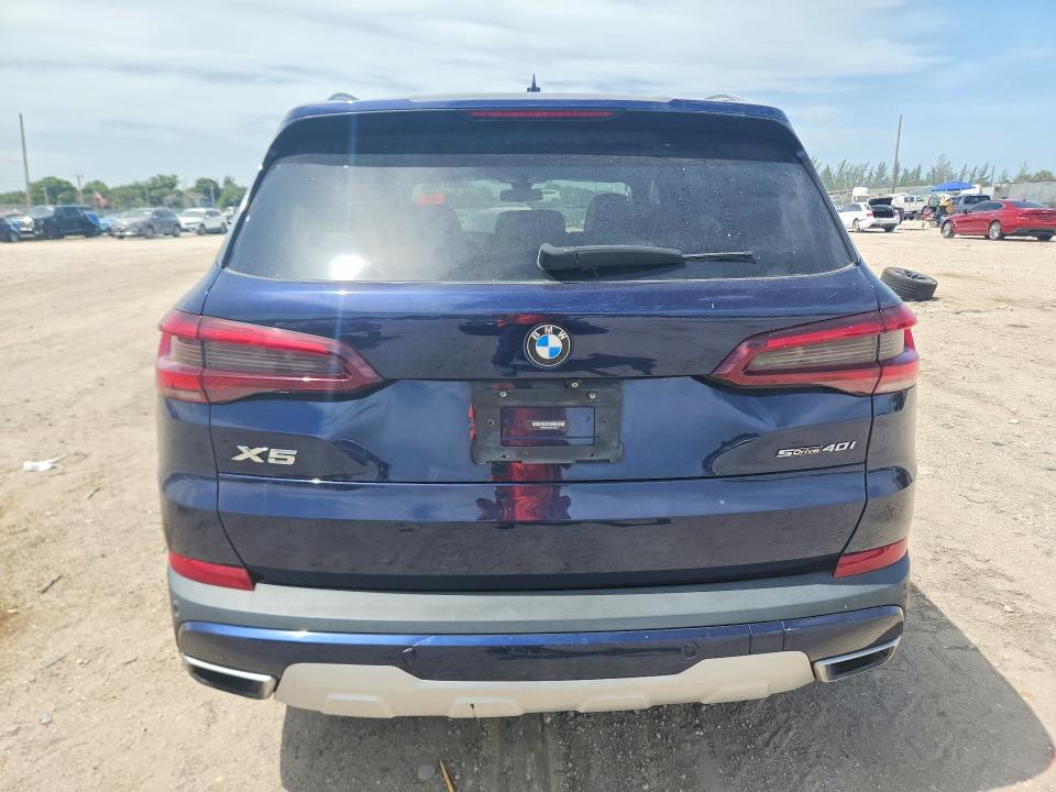 60833146 :رقم المزاد ، 5UXCR4C08L9C75073 vin ، 2020 Bmw X5 مزاد بيع