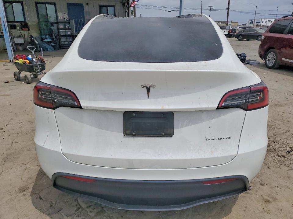 Auction sale of the 2024 Tesla Model Y, vin: 7SAYGAEE9RF016000, lot number: 59368386