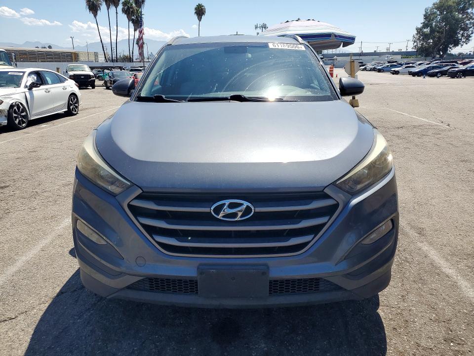 2016 Hyundai Tucson მანქანა იყიდება აუქციონზე, vin: KM8J33A42GU182913, აუქციონის ნომერი: 61189506