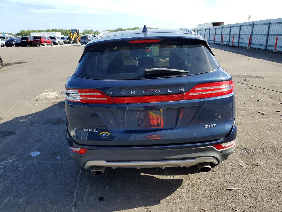 Продажа на аукционе авто 2017 Lincoln Mkc, vin: 5LMCJ1C90HUL49537, номер лота: 61040146