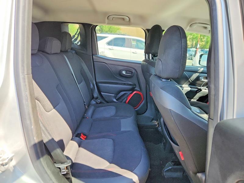 61947726 :رقم المزاد ، ZACCJBCB8JPG74377 vin ، 2018 Jeep Renegade مزاد بيع