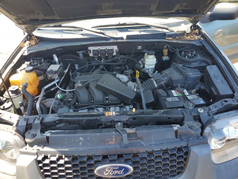 61892336 :رقم المزاد ، 1FMYU93185KD53738 vin ، 2005 Ford Escape مزاد بيع