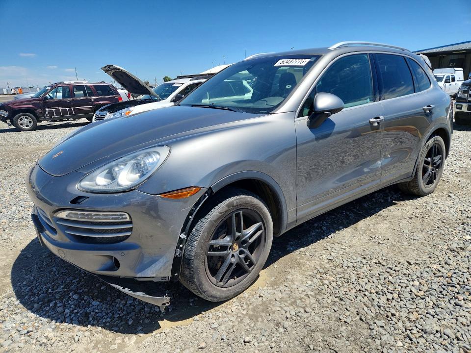 60487776 :رقم المزاد ، WP1AA2A27ELA91737 vin ، 2014 Porsche Cayenne مزاد بيع