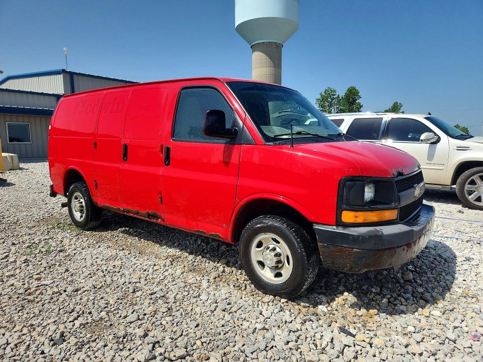 58927786 :رقم المزاد ، 1GCWGFCA8D1125969 vin ، 2013 Chevrolet Express G2500 مزاد بيع