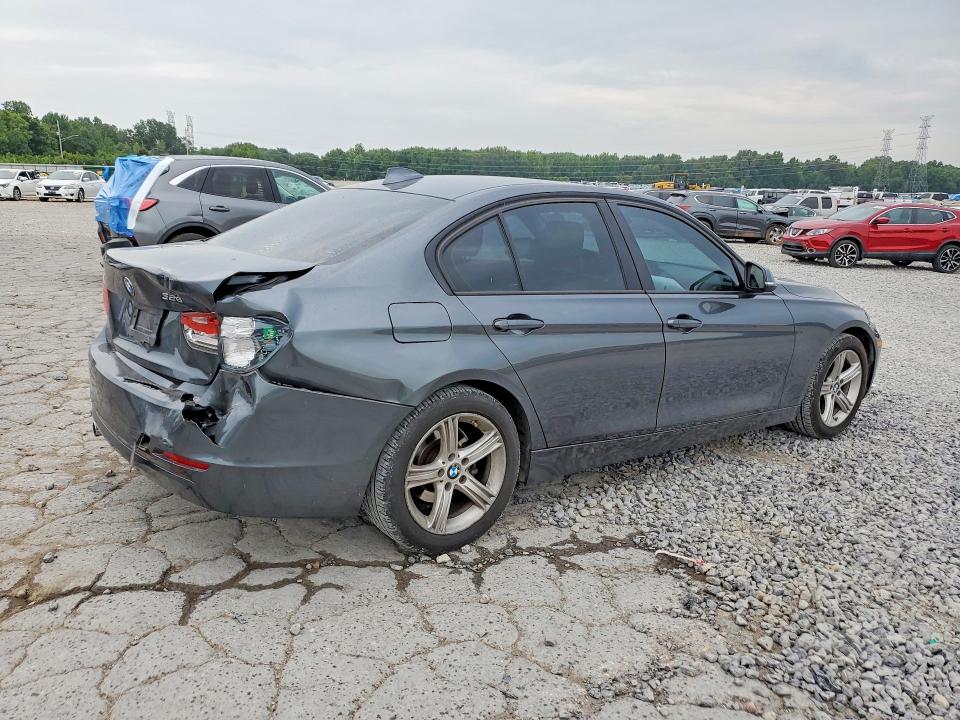62851776 :رقم المزاد ، WBA3A5C51DF601464 vin ، 2013 Bmw 328 مزاد بيع